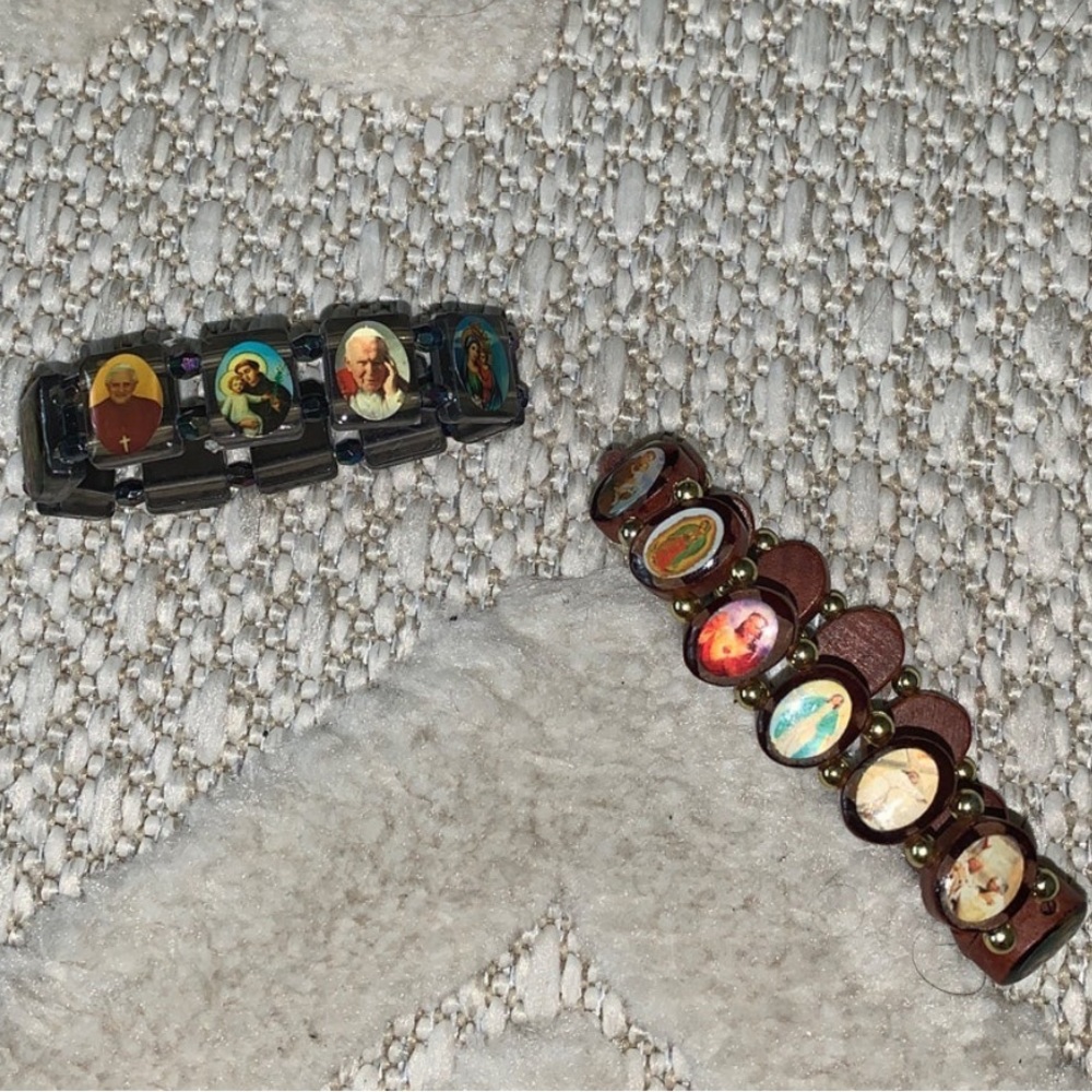 Jesus bracelets